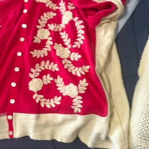 Pink embroidered sweater Sundance